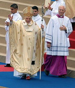 02.Il Presidente della Vaticano Inc..jpg